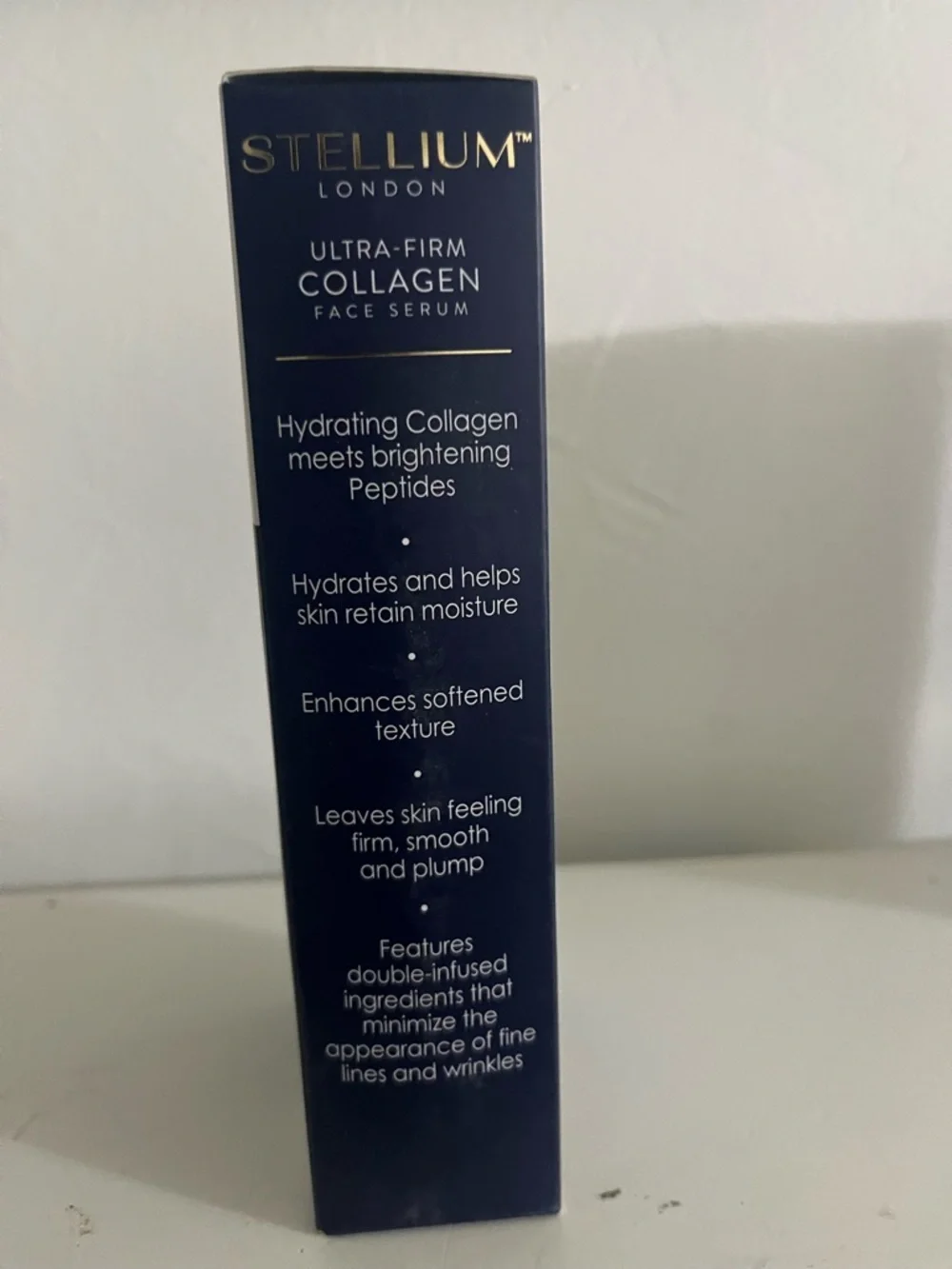 Merle Roberts Perfectionist 24K Gold & Collagen Firming Serum - Gold - Picture 2 of 7